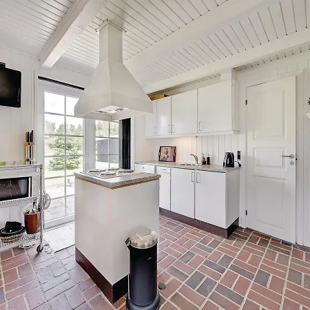 Three-bedroom Holiday In * Blåvand